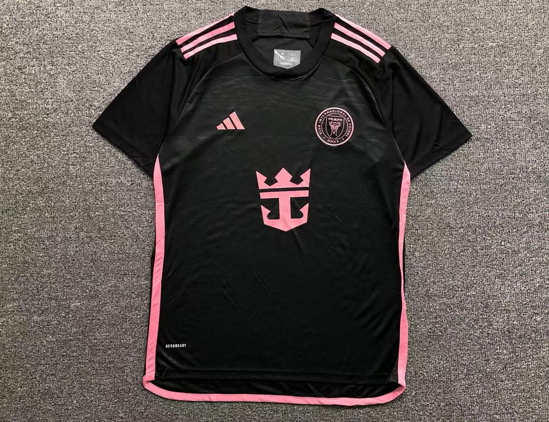 Unbranded 68 FOOTBALL T-SHIRT - Image 3