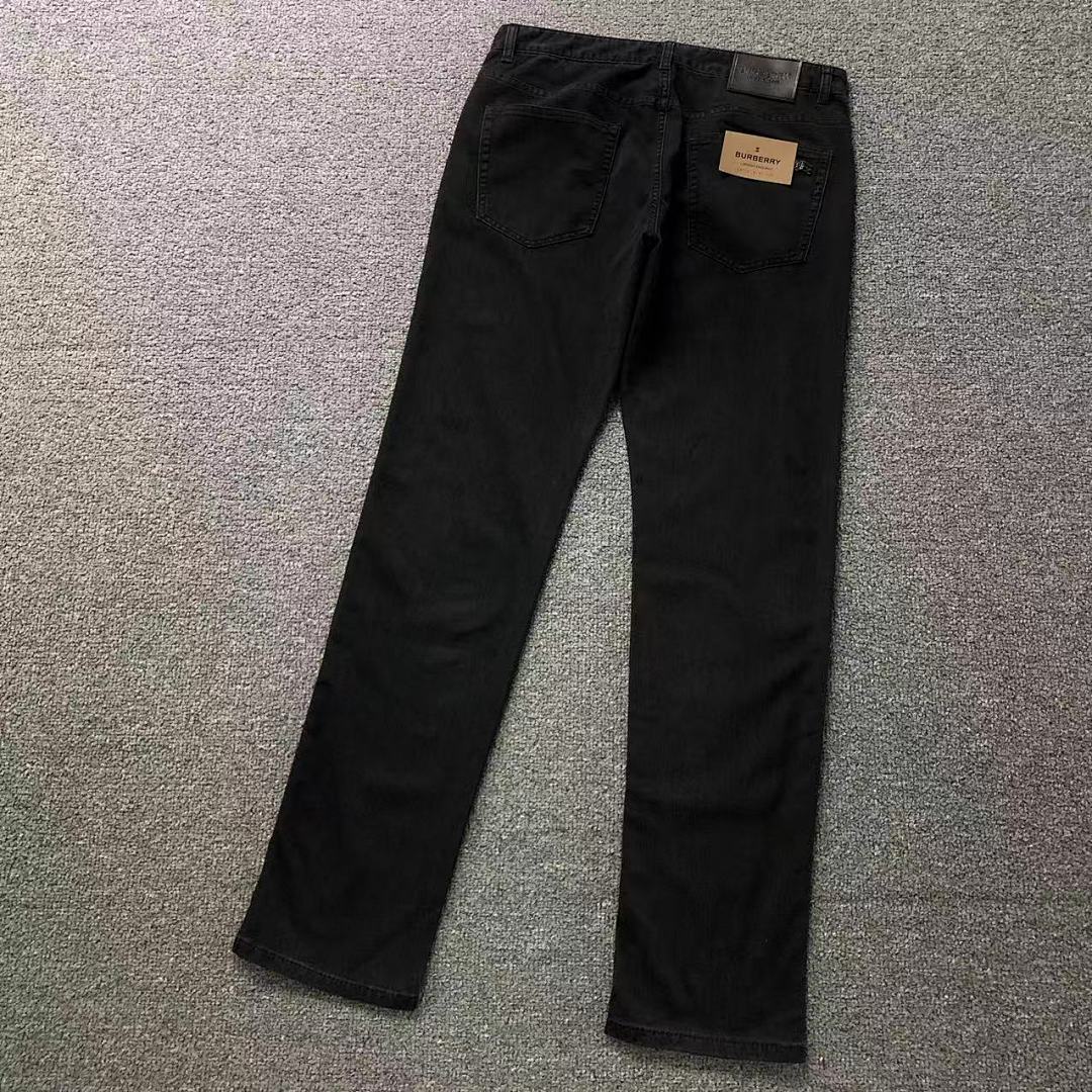 Burberry 225 B⭐R⭐E⭐RY