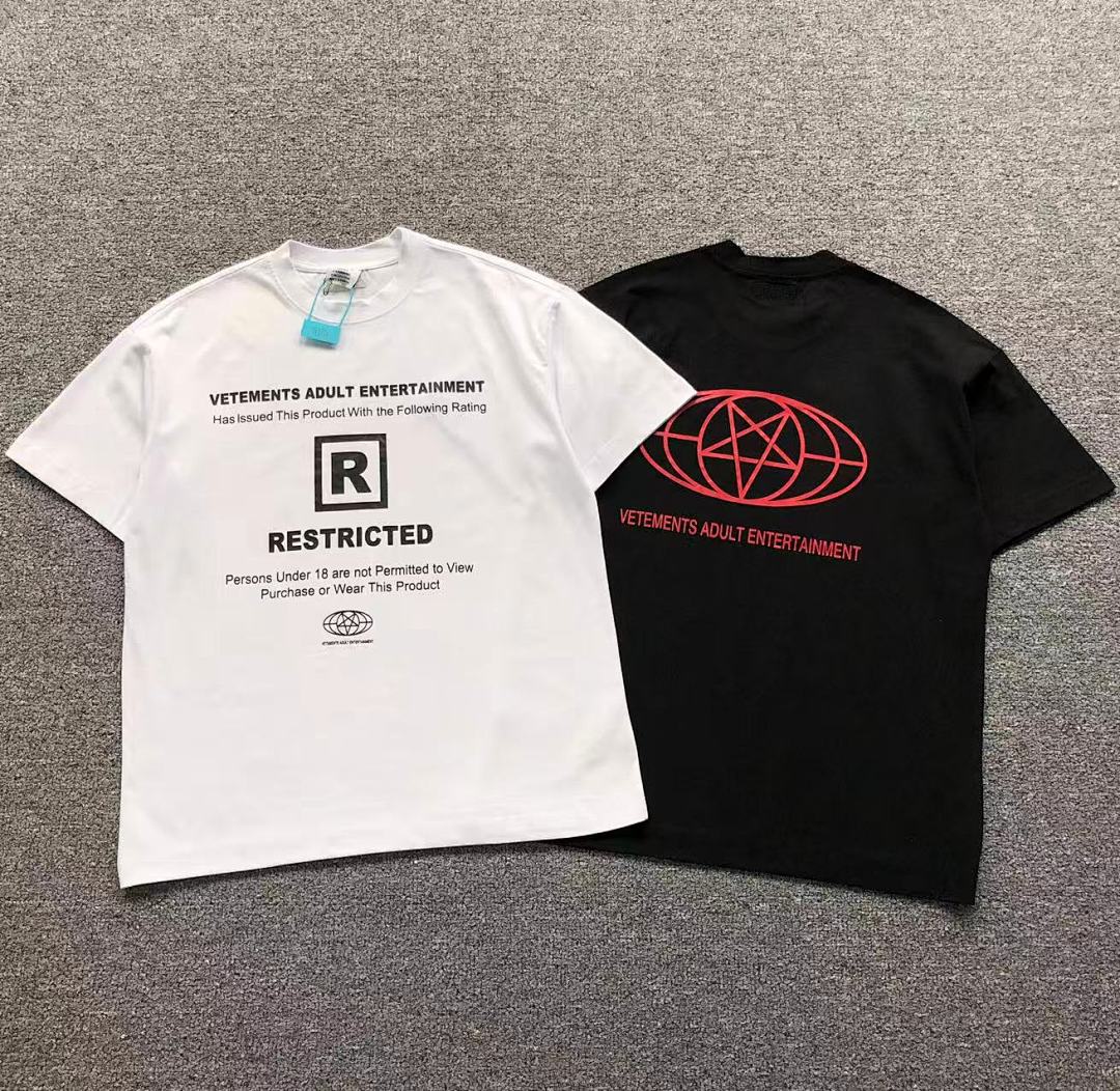 Vetements 88 VETEMENTS T-SHIRT 41091525145 (Im 170Cm 60Kg I Wear Size S In The Phot)