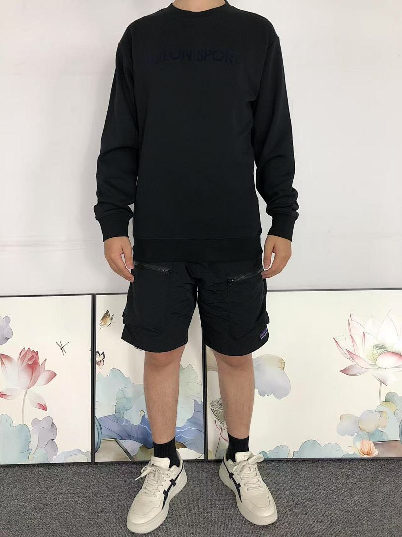 On Running 118 K⭐⭐ON SP⭐⭐T HOODIE 1108151330 (Im 170Cm 60Kg I Wear Size M In The Phot) - Image 3