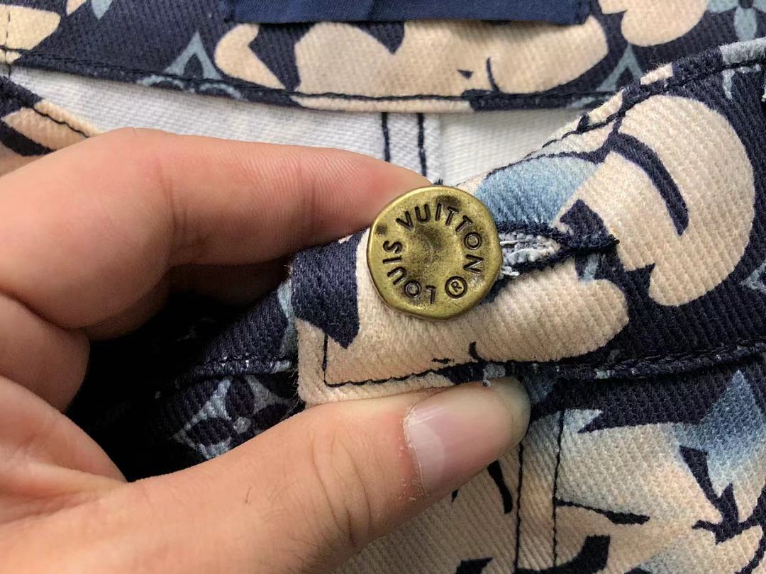 Louis Vuitton 228 L⭐ - Image 17