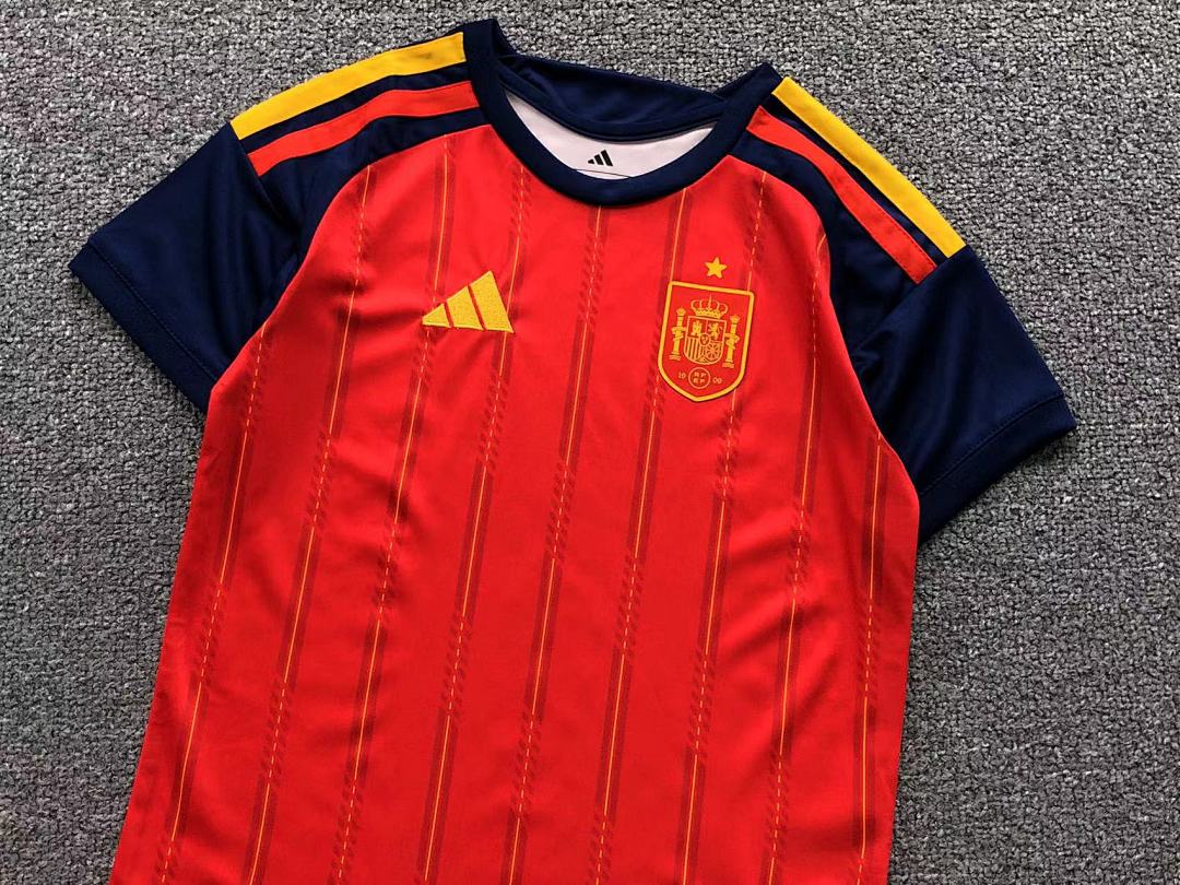 Chanel 75 FOOTBALL T-SHIRT SHORTS - Image 8
