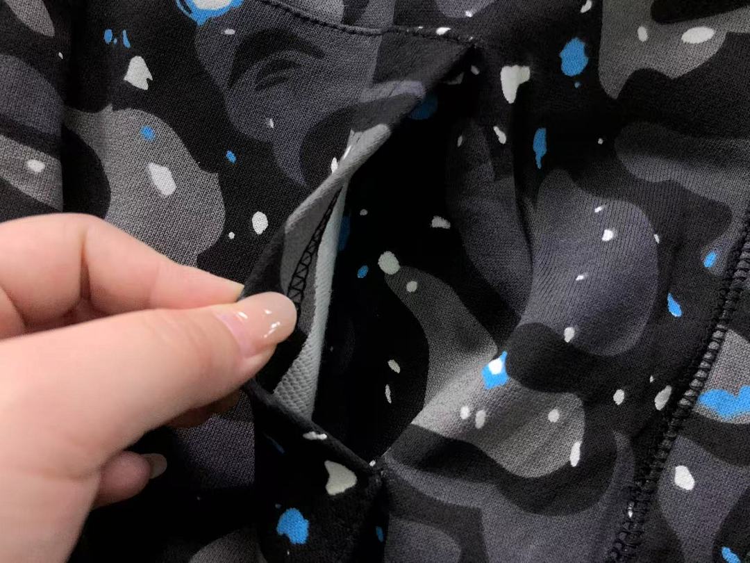 Bape 215 BAPE HOODIE 3203210817 (Im 170Cm 60Kg I Wear Size M In The Phot) - Image 14