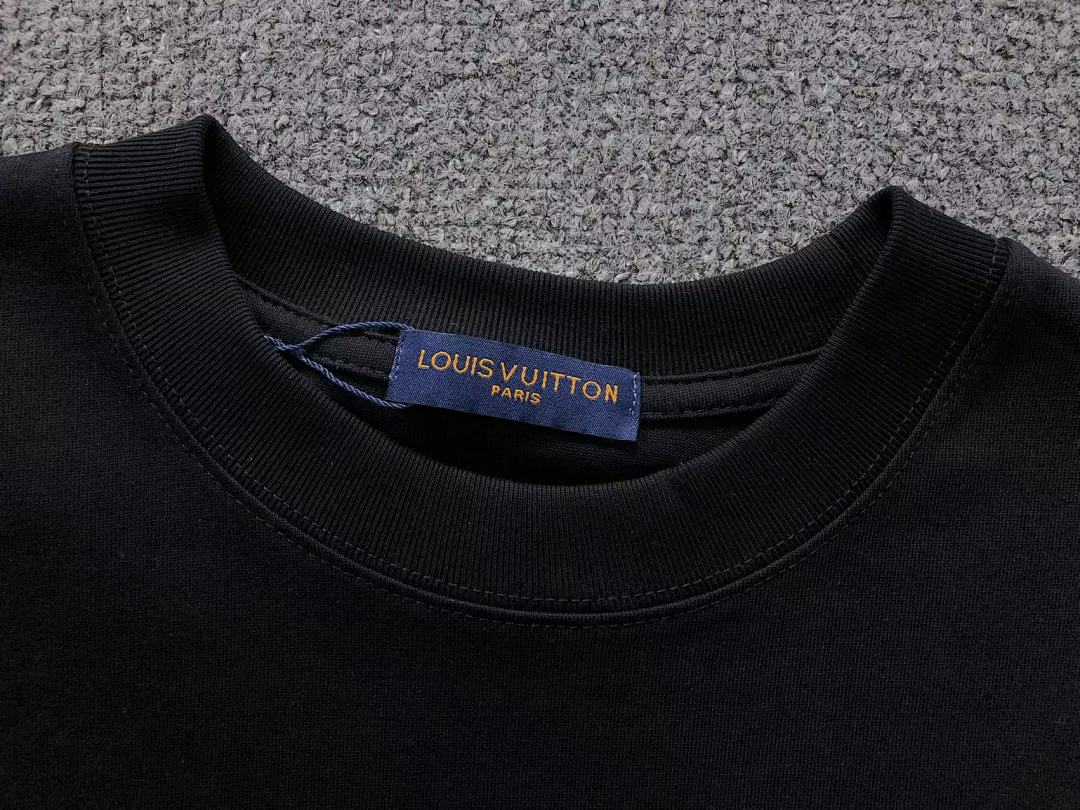 Louis Vuitton 118 L⭐ T-SHIRT 12483160 (Im 170Cm 60Kg I Wear Size S In The Phot) - Image 16