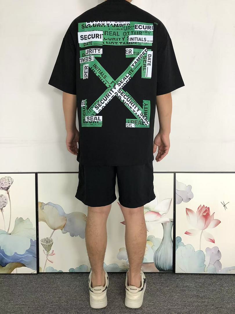 Off-White 105 OFF-WHITE T-SHIRT 5208010619 (Im 170Cm 60Kg I Wear Size M In The Phot) - Image 4