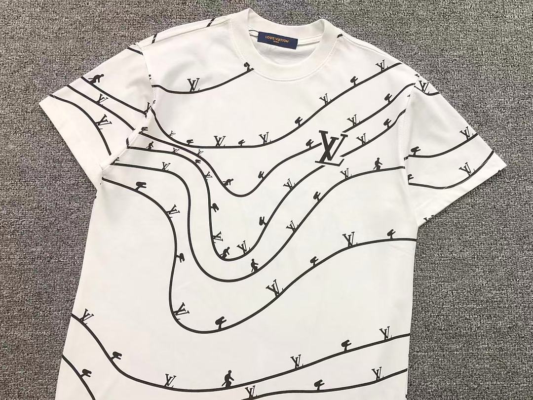 Louis Vuitton SHORTS 158 L⭐ T-SHIRT 2208020615 (Im 170Cm 60Kg I Wear Size S In The Phot) - Image 12