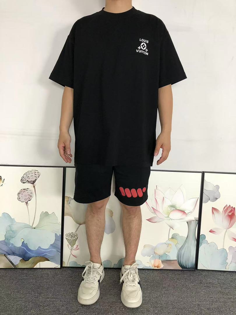 Louis Vuitton 118 L⭐ T-SHIRT 42042903133 (Im 170Cm 60Kg I Wear Size 2XL In The Phot) - Image 3