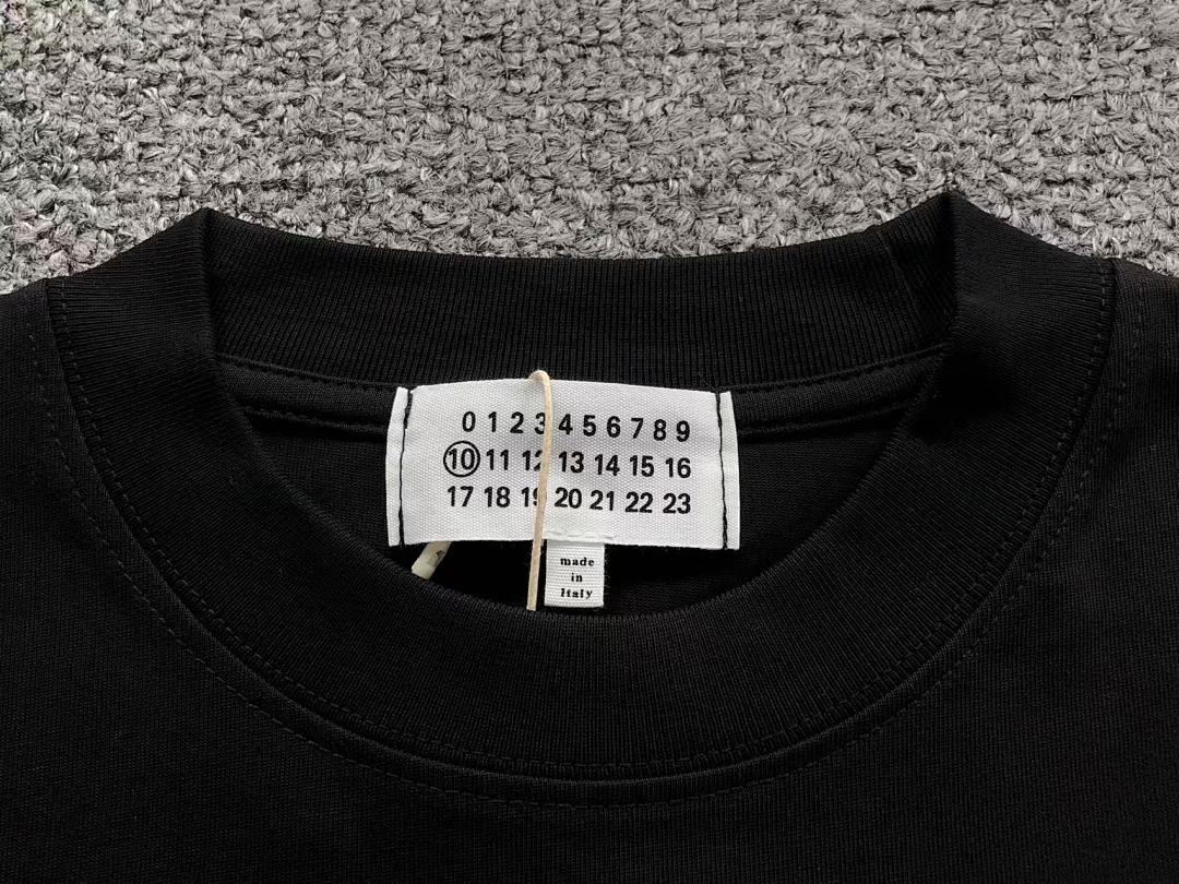 On Running 85 MAISON MARGIELA T-SHIRT 5231244162 (Im 170Cm 60Kg I Wear Size 44 In The Phot) - Image 20