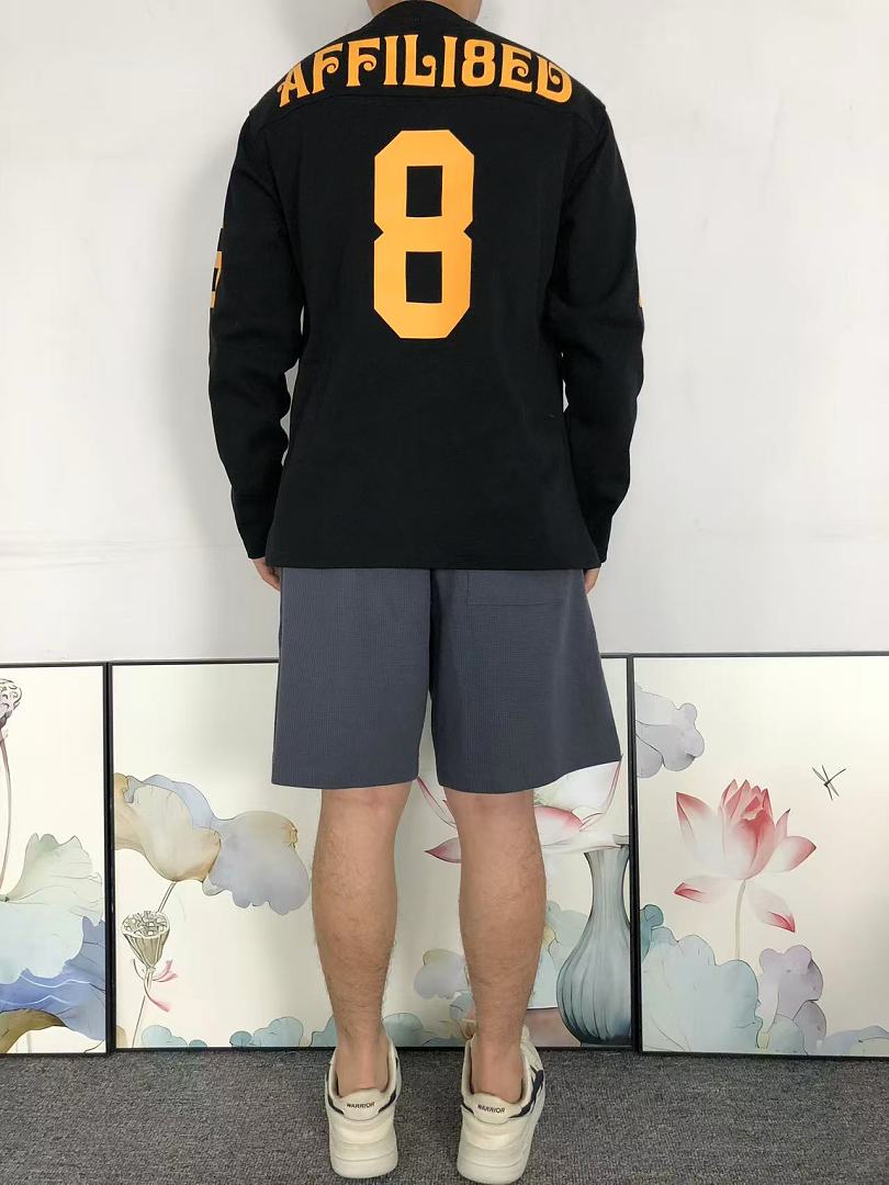 Supreme 165 S⭐⭐R⭐⭐E LONG SLEEVED 52071520182 (Im 170Cm 60Kg I Wear Size S In The Phot) - Image 4