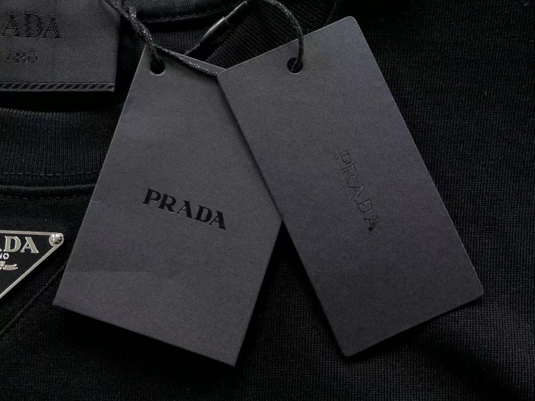 Prada 165 P⭐A⭐A T-SHIRT 2203274105 (Im 170Cm 60Kg I Wear Size M In The Phot) - Image 17