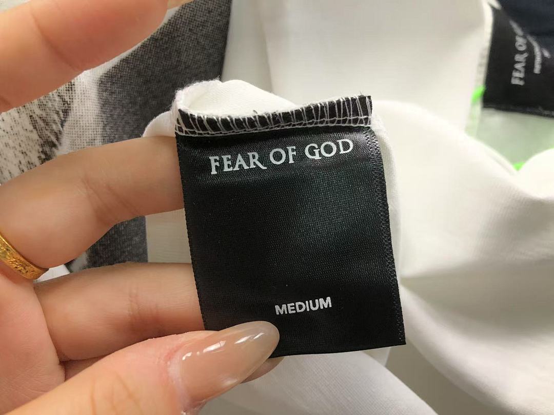 Fear of God 98 FOG T-SHIRT 21101701125 (Im 170Cm 60Kg I Wear Size M In The Phot) - Image 20