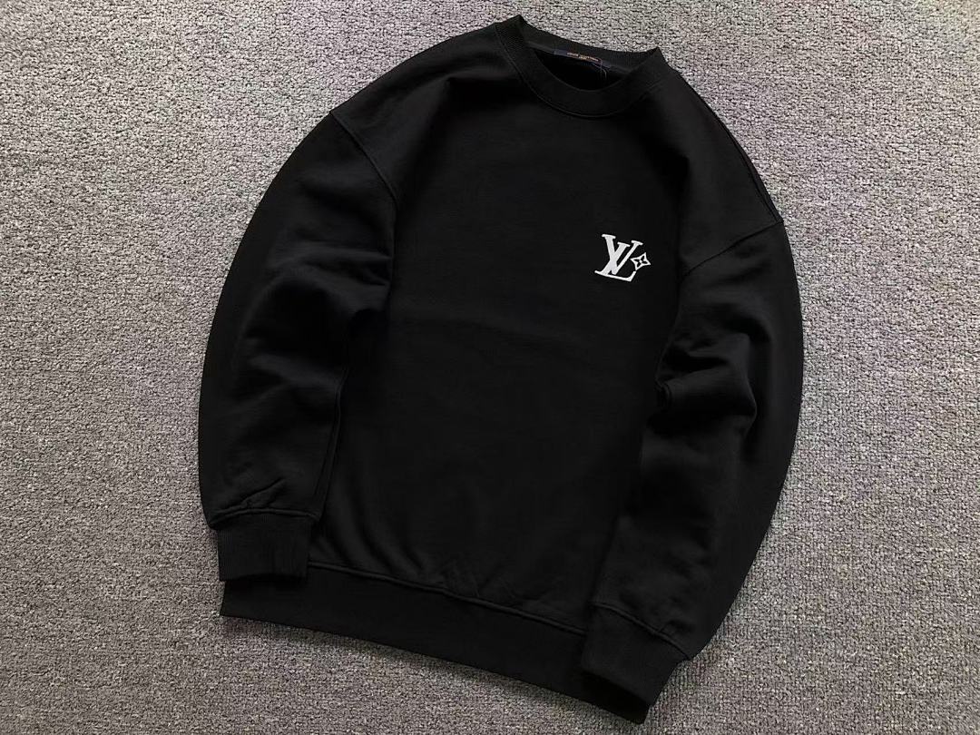 Louis Vuitton 165 L⭐ HOODIE 510102781 (Im 170Cm 60Kg I Wear Size S In The Phot) - Image 8