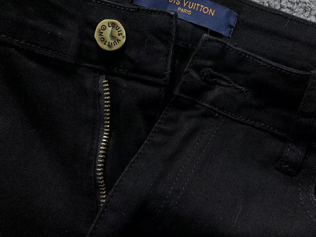 Louis Vuitton 195 L⭐ - Image 22