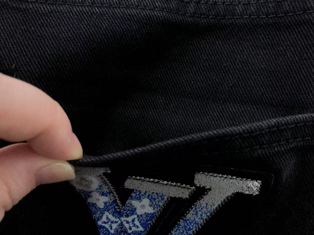 Louis Vuitton 195 L⭐ - Image 23