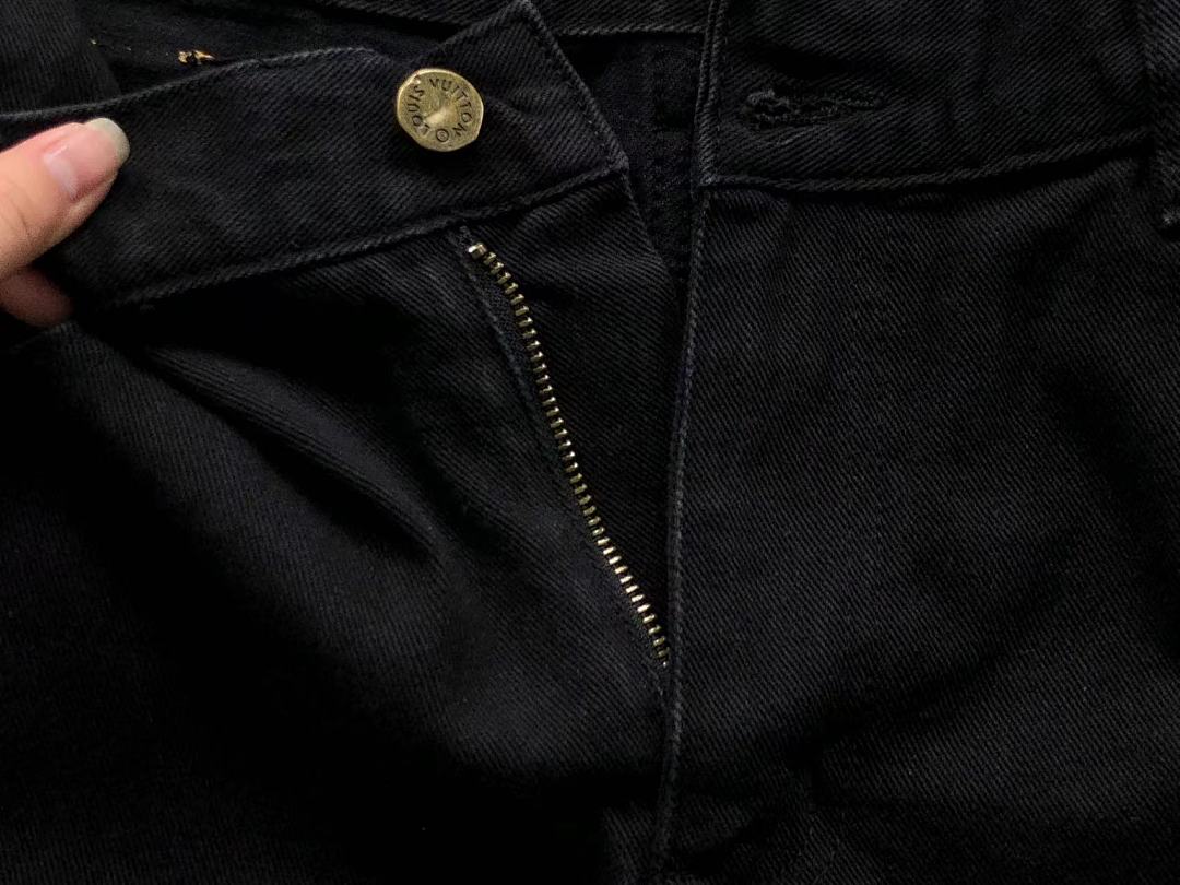 Louis Vuitton TROUSERS 228 L⭐ - Image 54