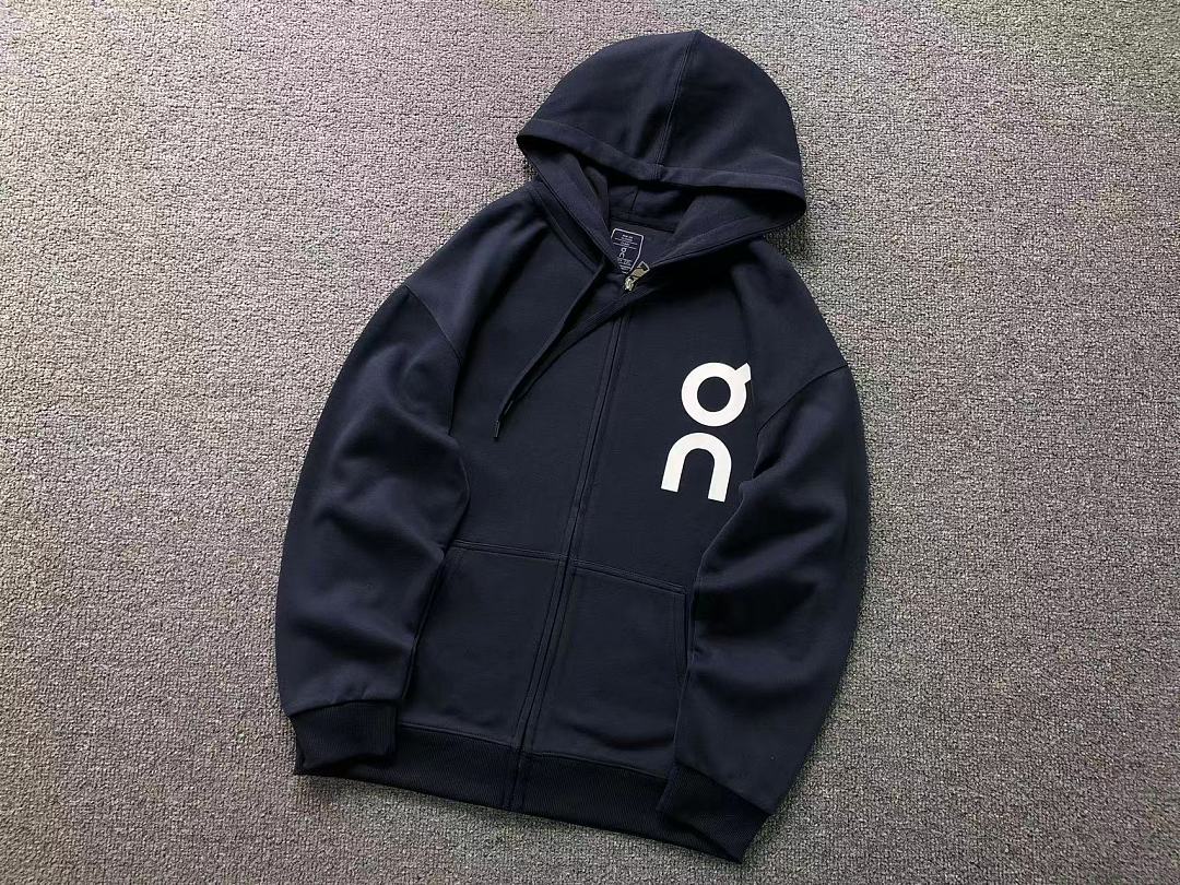 On Running 188 ON HOODIE 2208144104 (Im 170Cm 60Kg I Wear Size XL In The Phot) - Image 9