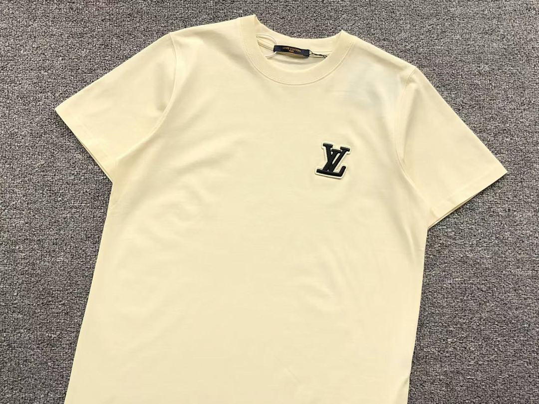 Louis Vuitton 115 L⭐ T-SHIRT 3105121360 (Im 170Cm 60Kg I Wear Size M In The Phot) - Image 10