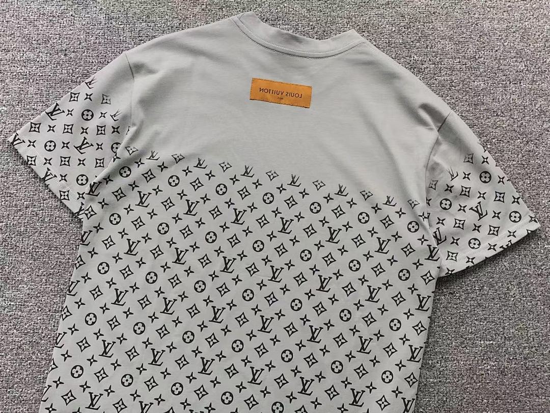 Louis Vuitton 115 L⭐ T-SHIRT 214211515 (Im 170Cm 60Kg I Wear Size M In The Phot) - Image 13
