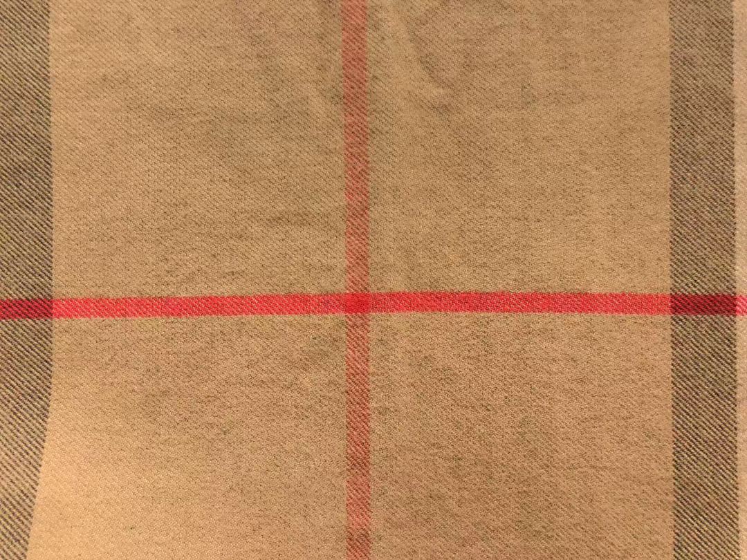 Burberry 135 B⭐R⭐E⭐RY SHAWL 510240576 (Long 154CM* Wide 135CM) - Image 6