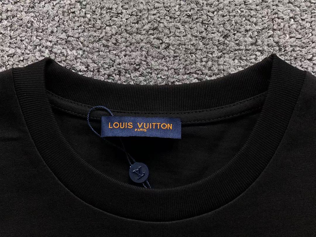 Louis Vuitton 108 L⭐ T-SHIRT 41062609126 (Im 170Cm 60Kg I Wear Size XS In The Phot) - Image 25
