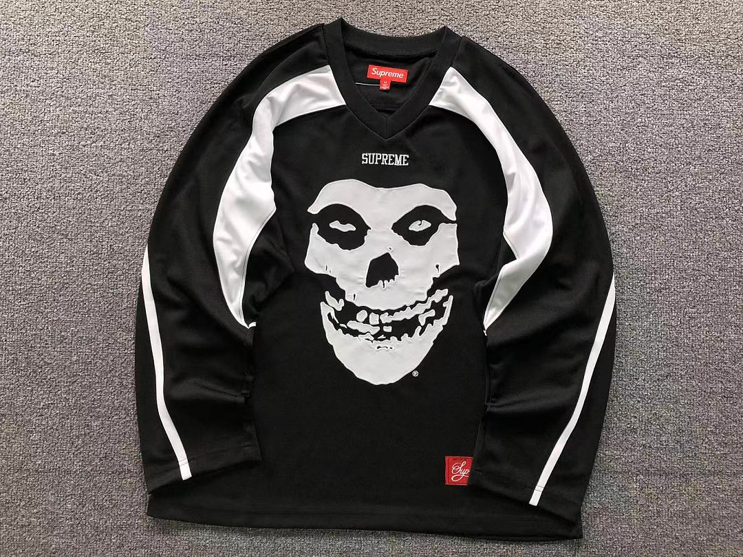 Supreme 228 S⭐⭐R⭐⭐E LONG SLEEVED 12780235 (Im 170Cm 60Kg I Wear Size M In The Phot) - Image 5
