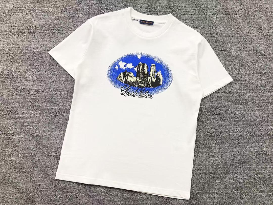 Louis Vuitton 108 L⭐ T-SHIRT 41062602126 (Im 170Cm 60Kg I Wear Size XS In The Phot) - Image 6