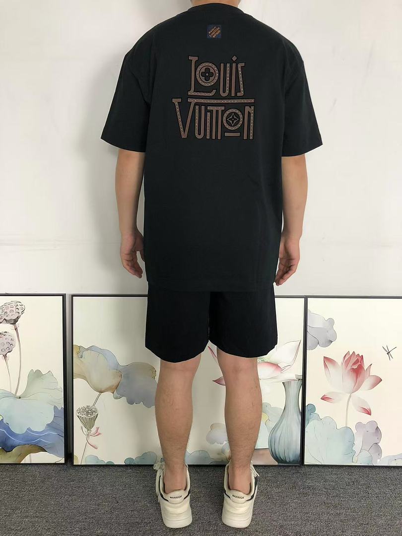 Louis Vuitton 125 L⭐ T-SHIRT 5241715147 (Im 170Cm 60Kg I Wear Size M In The Phot) - Image 4