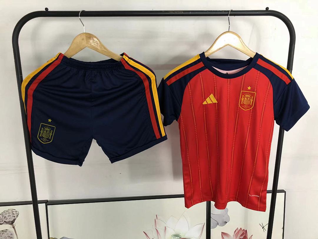 Chanel 75 FOOTBALL T-SHIRT SHORTS - Image 32