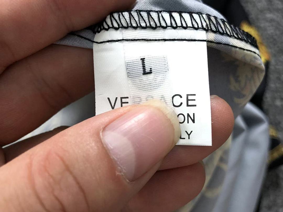 Versace 118 V⭐⭐SA⭐E SHIRT A26 311043039 (Im 170Cm 55Kg I Wear Size L In The Phot) - Image 20