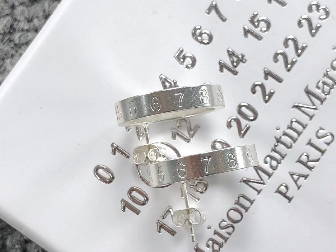 On Running 113 MAISON MARGIELA - Image 9