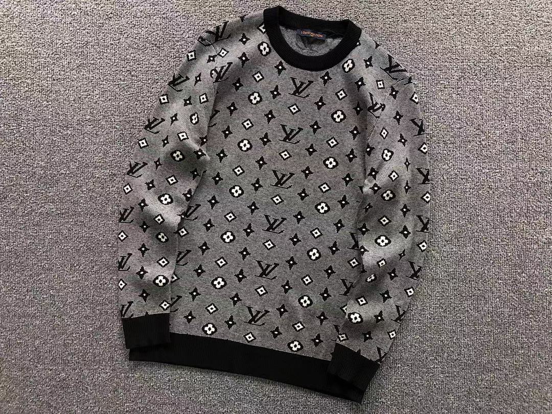 Louis Vuitton 208 L⭐ SWEATER 3108133321 (Im 170Cm 60Kg I Wear Size XL In The Phot) - Image 6