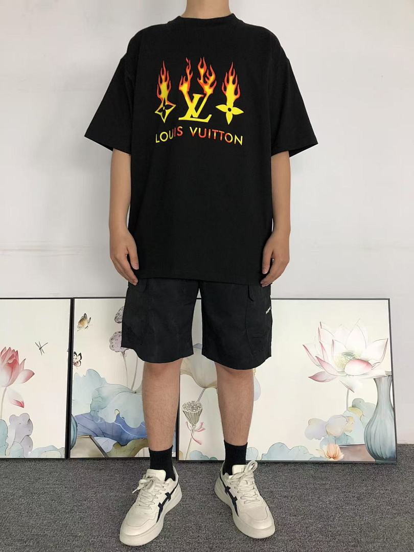 Louis Vuitton 108 L⭐T-SHIRT 41081902133 (Im 170Cm 60Kg I Wear Size XL In The Phot) - Image 3