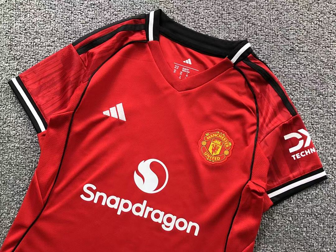 Chanel 75 FOOTBALL CHILD SHORTS T-SHIRT - Image 8