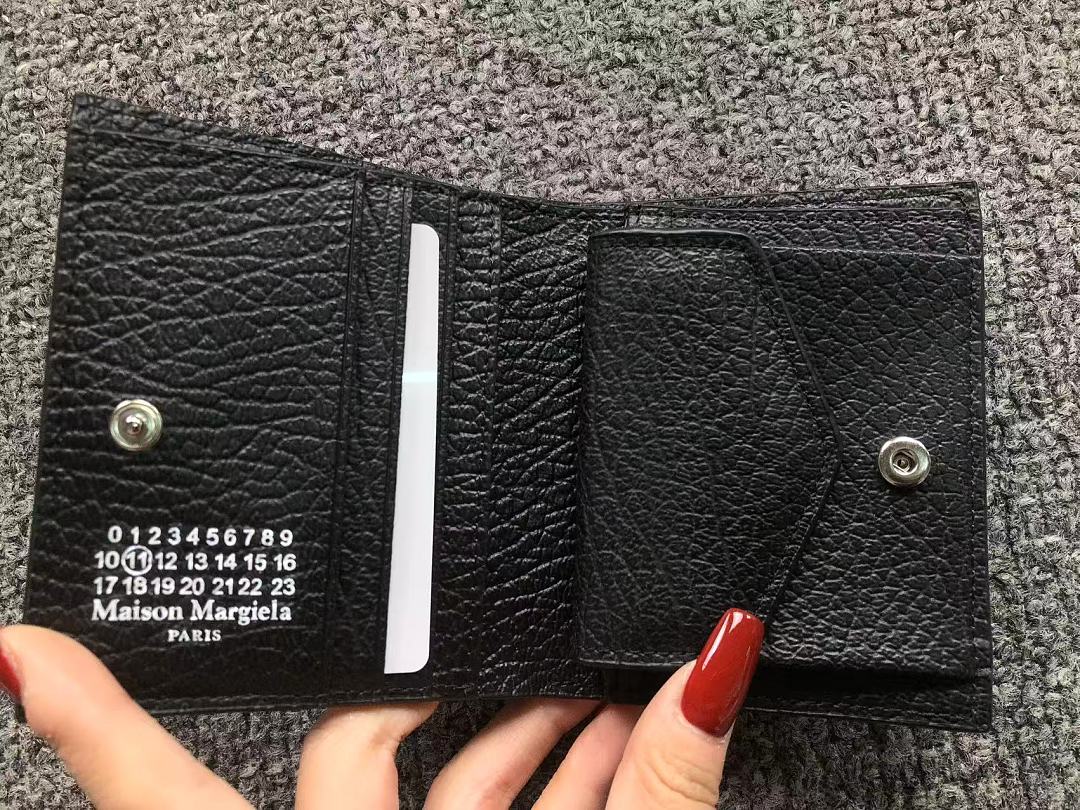 On Running 175 MAISON MARGIELA BAG 3206181821 (Long 11CM* Wide 3CM* High 8CM) - Image 7