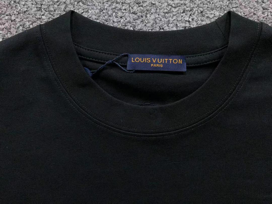 Louis Vuitton 115 L⭐ T-SHIRT 5232319147 (Im 170Cm 60Kg I Wear Size L In The Phot) - Image 16