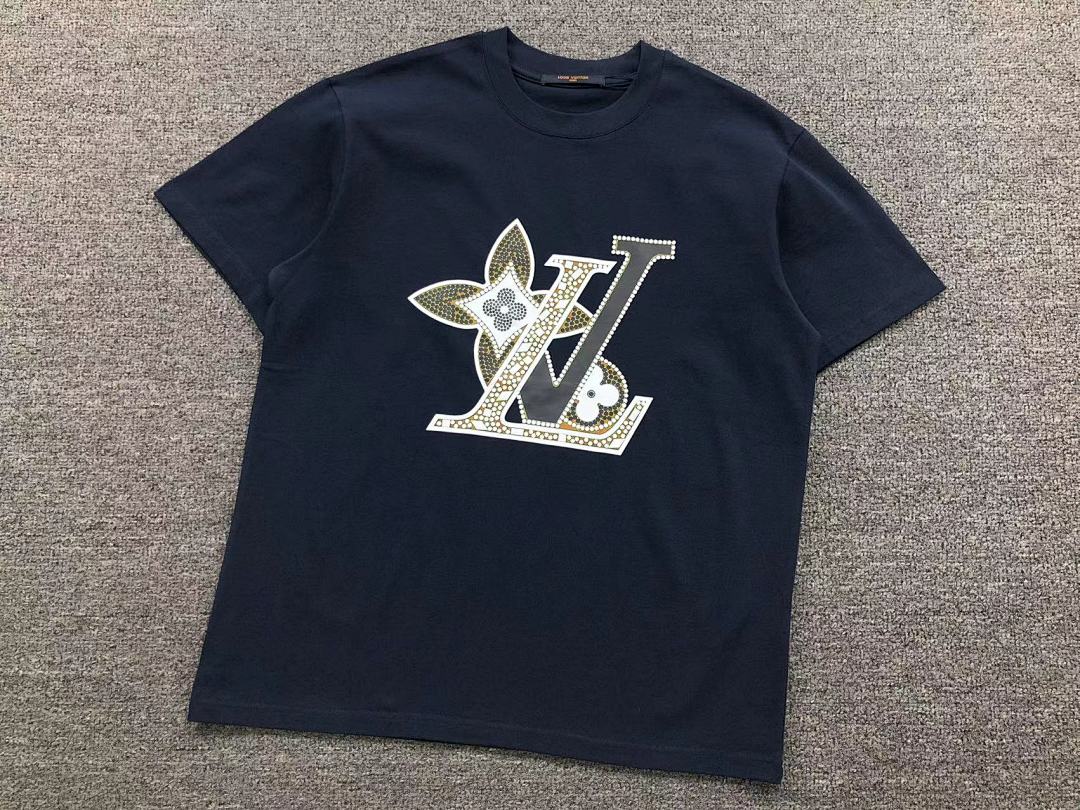 Louis Vuitton 128 L⭐ T-SHIRT 1101170321 (Im 170Cm 57Kg I Wear Size M In The Phot) - Image 13