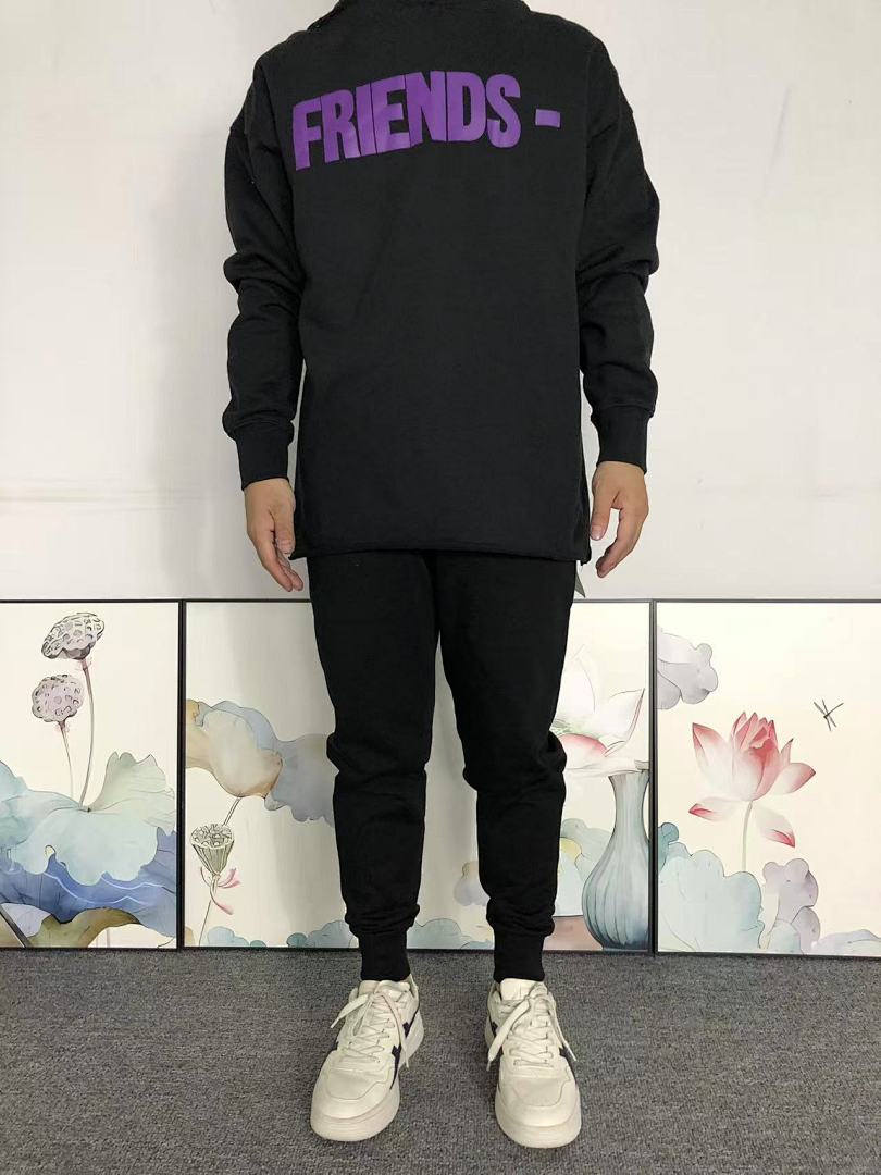 On Running 118 VLONE HOODIE 510115191 (Im 170Cm 60Kg I Wear Size S In The Phot) - Image 3