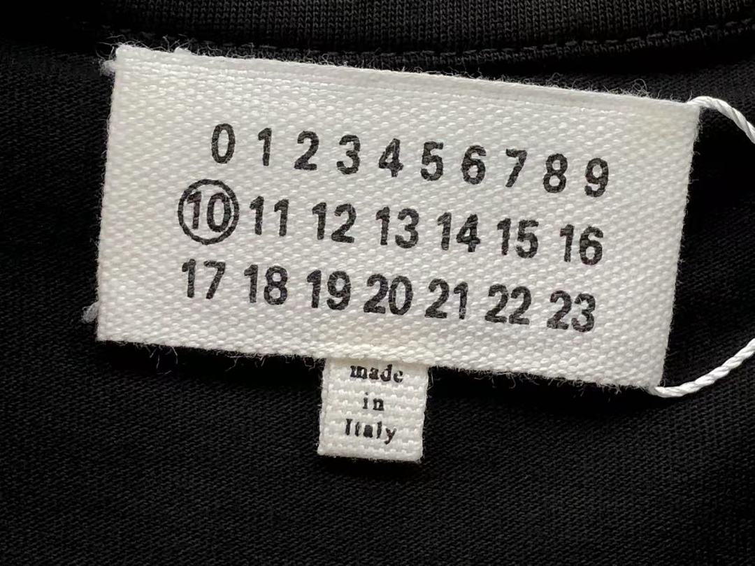 On Running 78 MAISON MARGIELA T-SHIRT 4107052886 (Im 170Cm 60Kg I Wear Size 46 In The Phot) - Image 20