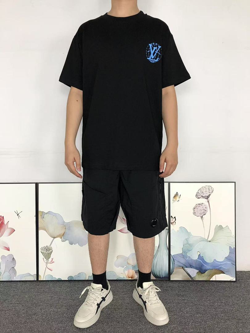 Louis Vuitton 108 L⭐ T-SHIRT 41062616126 (Im 170Cm 60Kg I Wear Size XS In The Phot) - Image 3