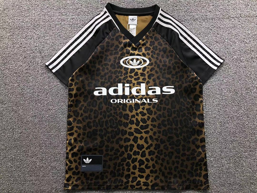 Adidas SHORTS A⭐I⭐AS T-SHIRT FEMAIE - Image 6