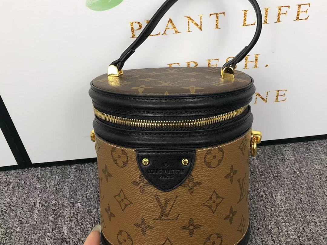 Louis Vuitton 468 L⭐ BAG 412166024 (Long 15CM* Wide 14CM* High 18CM) - Image 5