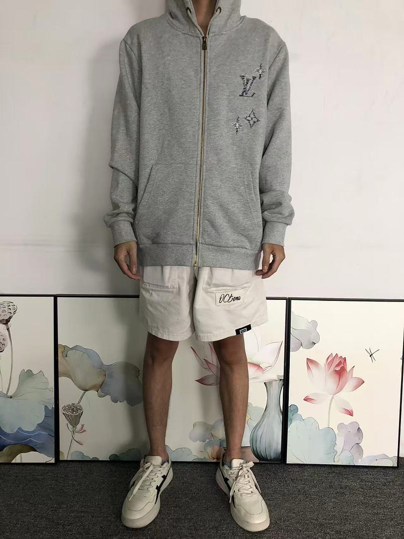 Louis Vuitton 258 L⭐ HOODIE 3208191121 (Im 170Cm 60Kg I Wear Size M In The Phot) - Image 3