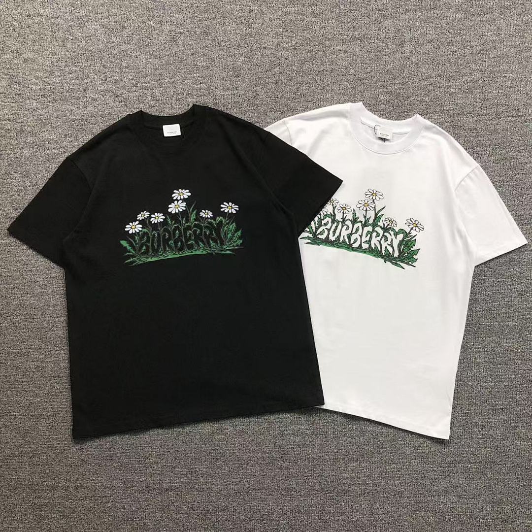 Burberry 128 B⭐R⭐E⭐RY T-SHIRT 3203051621 (Im 170Cm 60Kg I Wear Size M In The Phot), photo 1