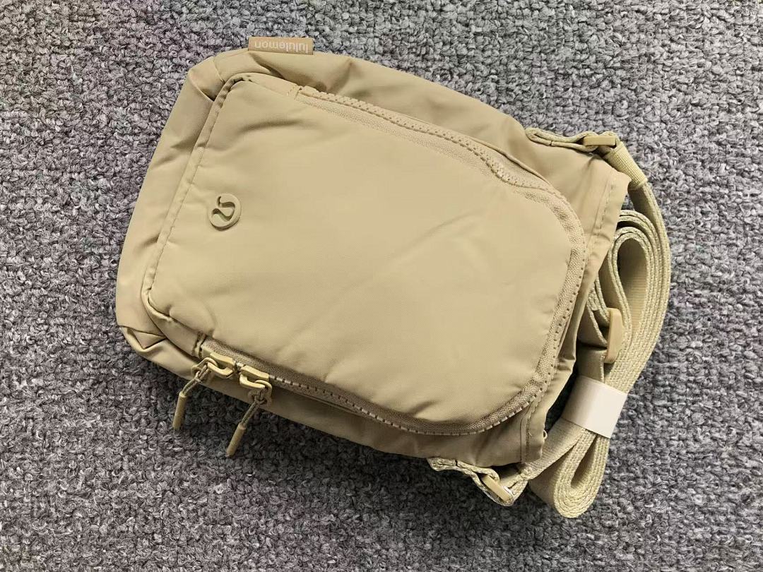 On Running 128 LULULEMON BAG 4106032777 (Long 16CM* Wide 7CM* High 20CM) - Image 15