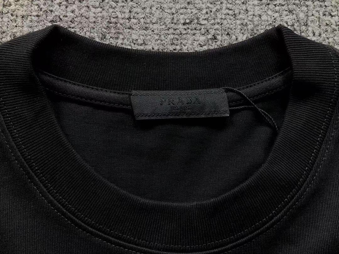 Prada 128 P⭐A⭐A T-SHIRT 22030918171 (Im 170Cm 60Kg I Wear Size M In The Phot) - Image 15