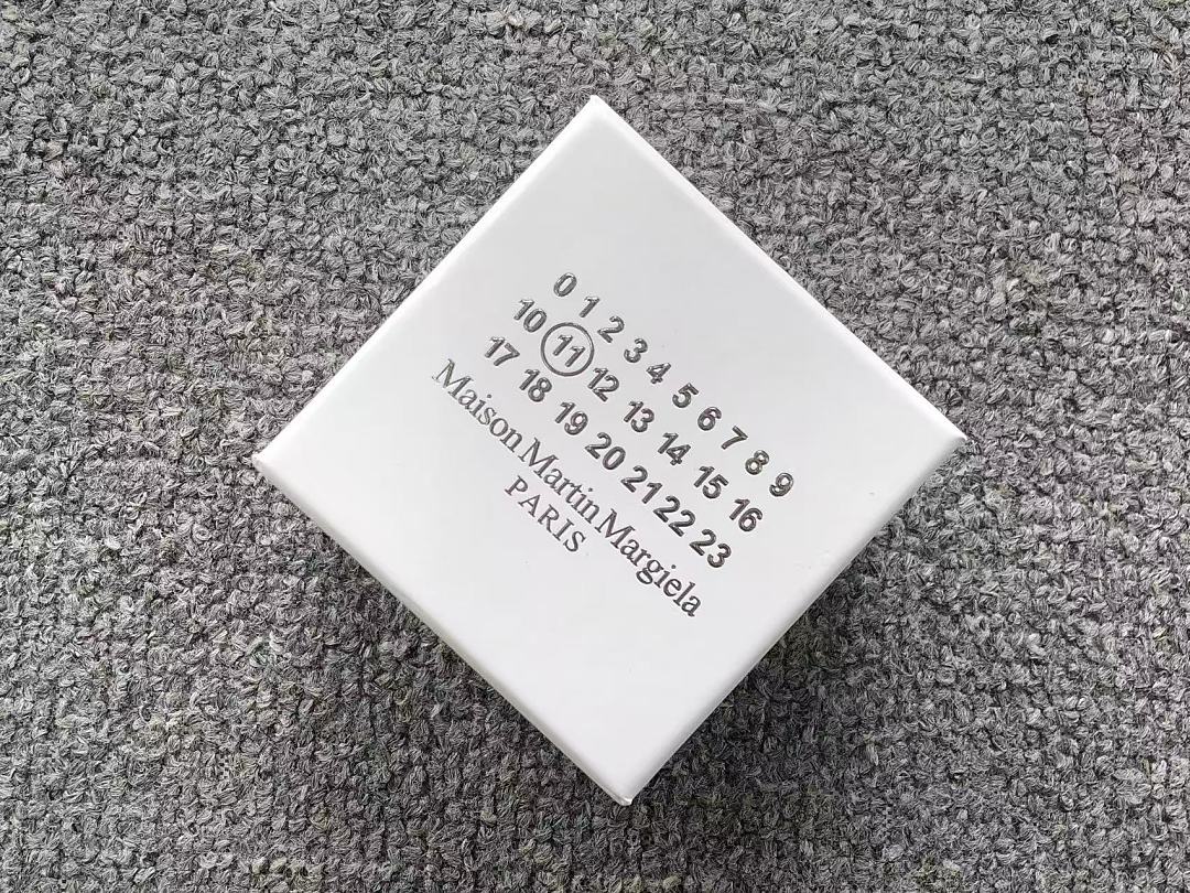 On Running 98 MAISON MARGIELA - Image 13