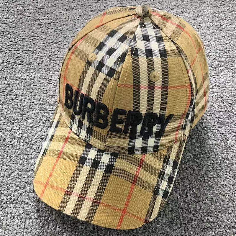 Burberry 85 B⭐R⭐E⭐RY