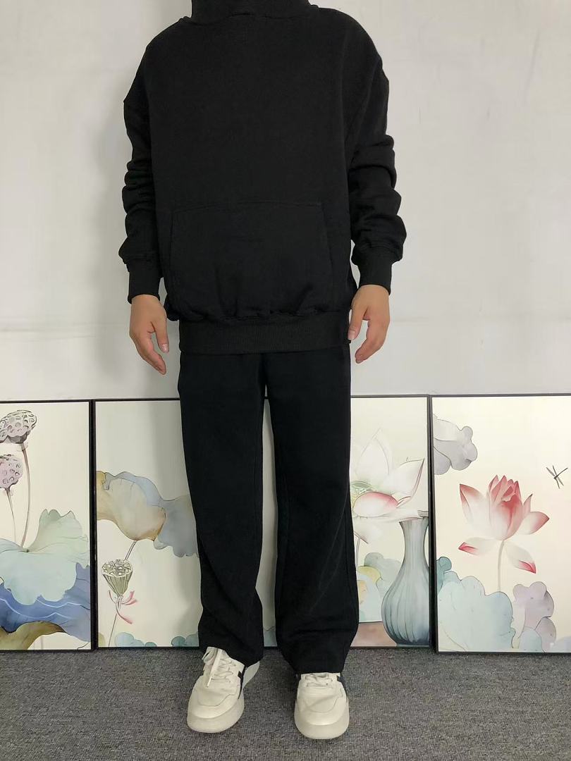 On Running 135 SEASON 6 HOODIE 125181053 (Im 170Cm 60Kg I Wear Size S In The Phot) - Image 3