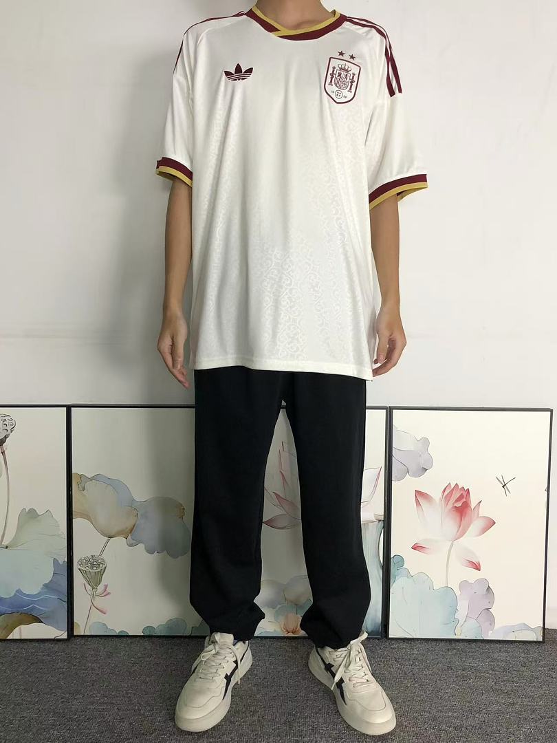 Unbranded 82 FOOTBALL T-SHIRT 1281812002 (Im 170Cm 60Kg I Wear Size L In The Phot) - Image 3