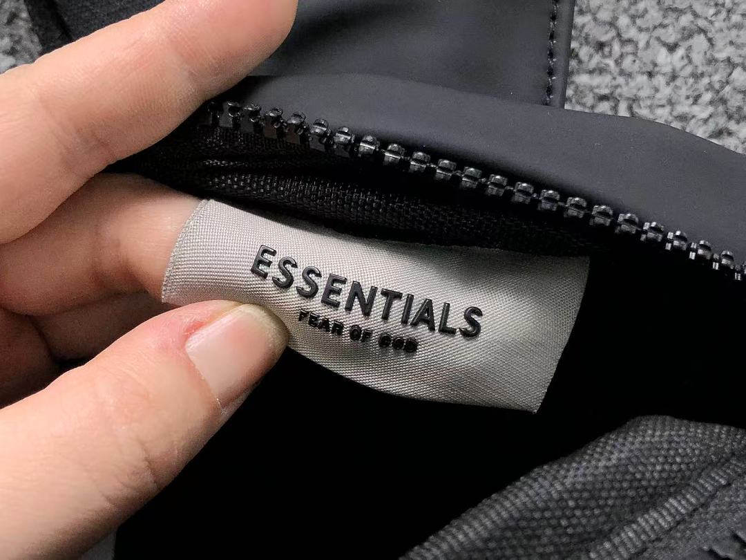 Fear of God 125 FOG BAG 4208281377 (Long 16CM* Wide 5CM* High 24CM) - Image 23